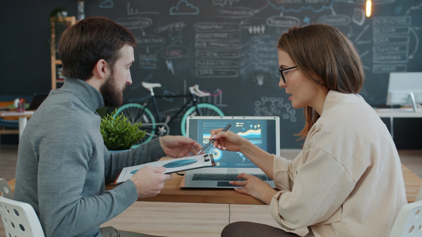 The Rise of Student-Centric Investing in Modern FinTech